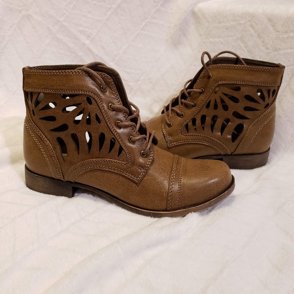Wanted Taupe Bravado Ankle Boots w/side holes NIB!